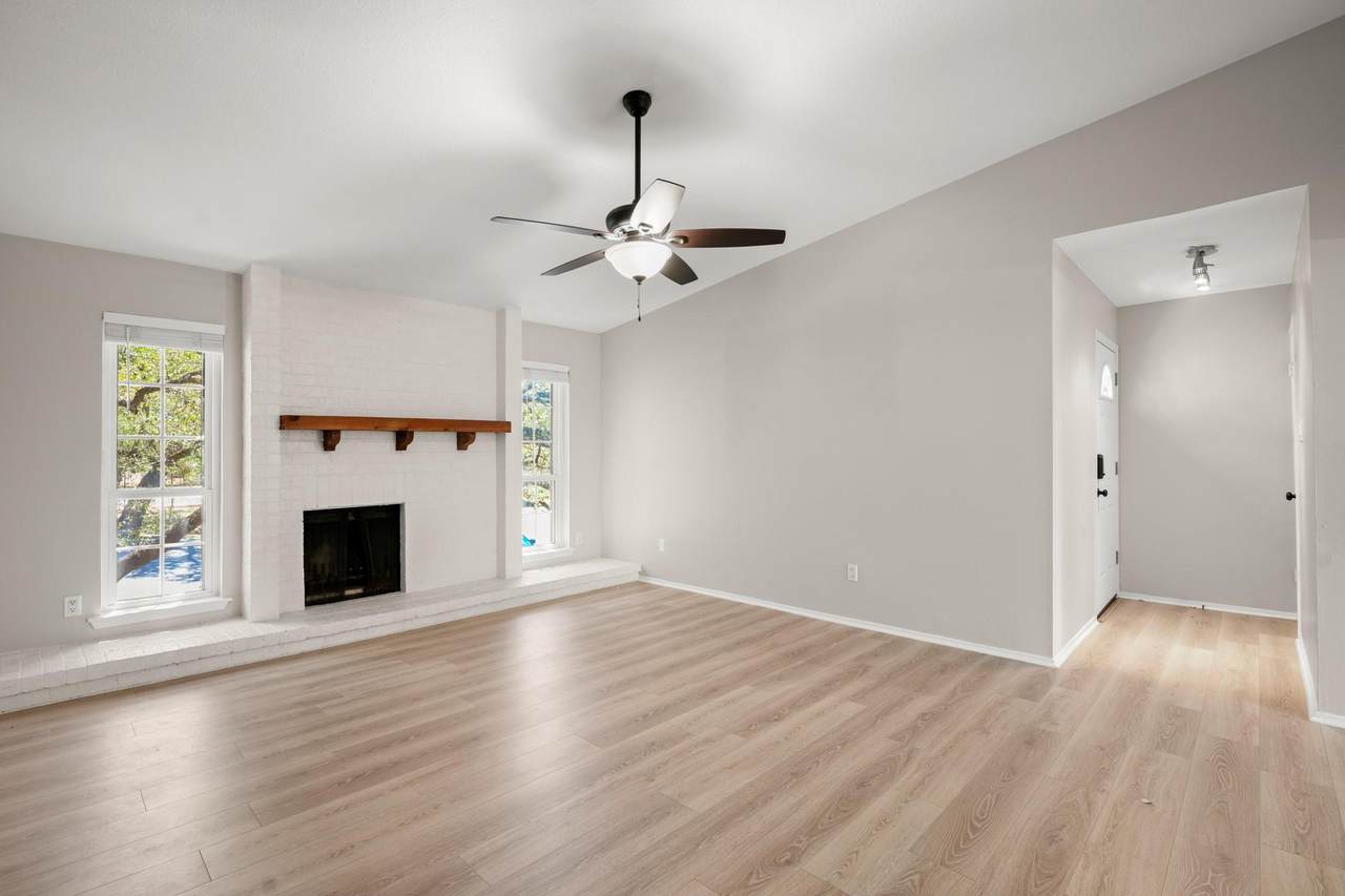 4159 Steck Ave - Photo 1