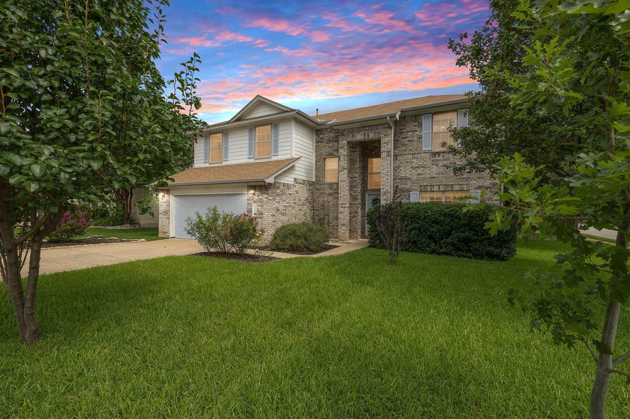 1701 Warwick Way - Photo 1