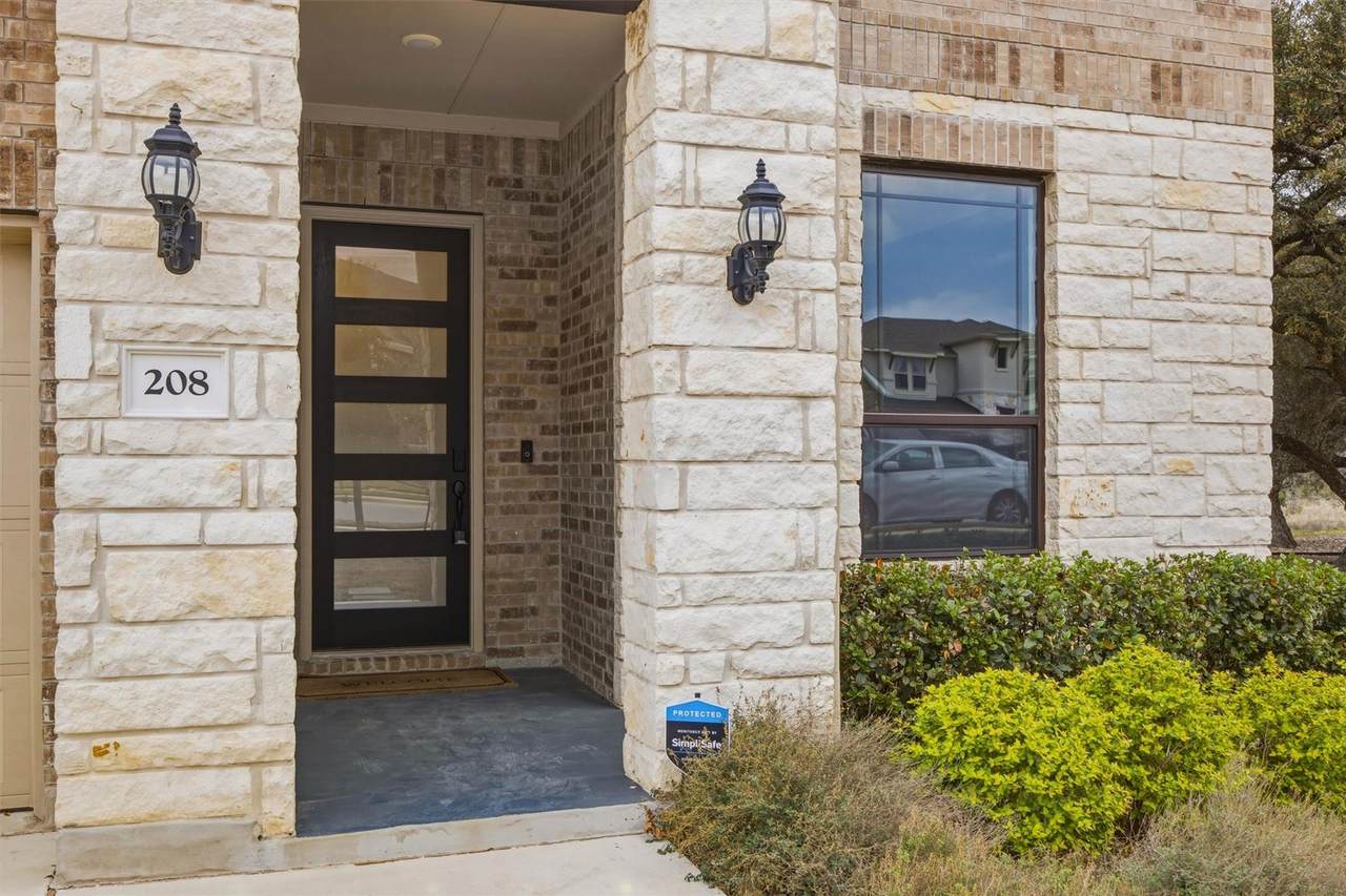 https://bt-photos.global.ssl.fastly.net/austin/1280_boomver_1_2448557-2.jpg