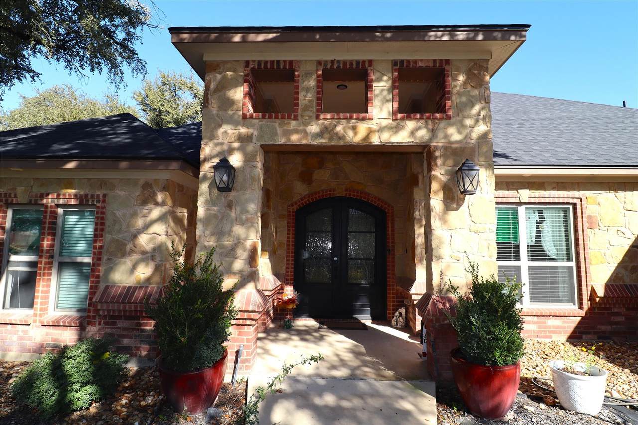 403 Roca Trl - Photo 1