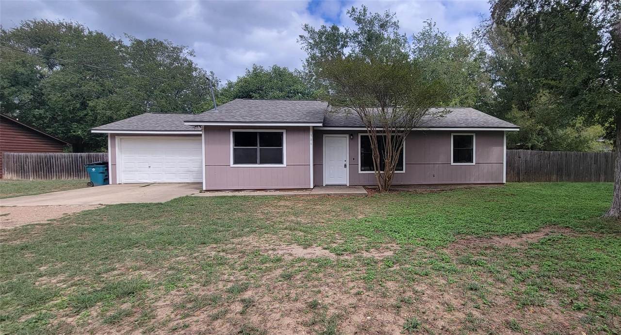 386 Lamaloa Ln - Photo 1