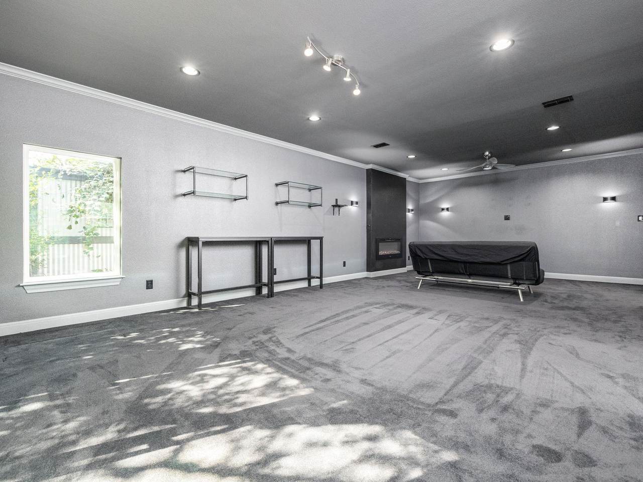 https://bt-photos.global.ssl.fastly.net/austin/1280_boomver_1_2464098-2.jpg