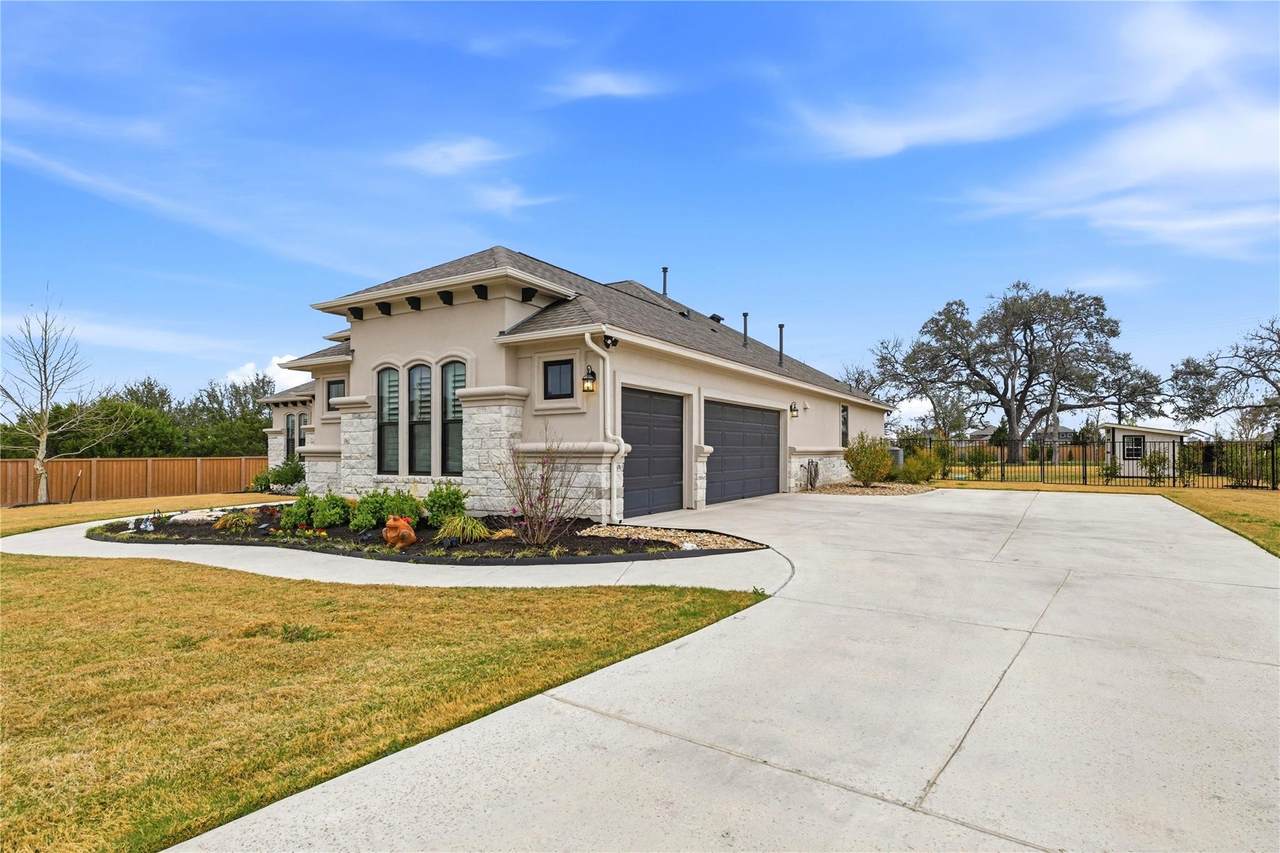 https://bt-photos.global.ssl.fastly.net/austin/1280_boomver_1_2468822-2.jpg