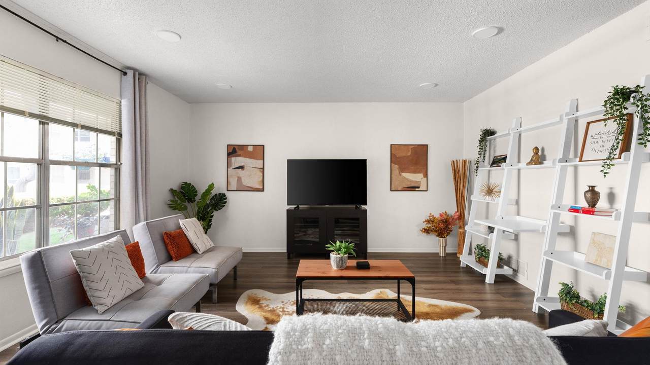 8730 Mopac Expy - Photo 1