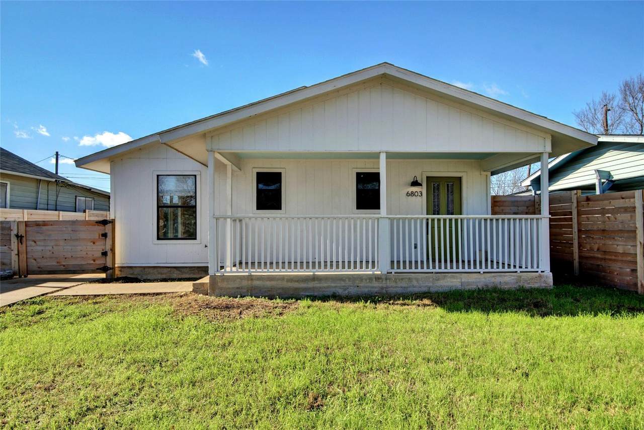 6803 Santos St - Photo 1