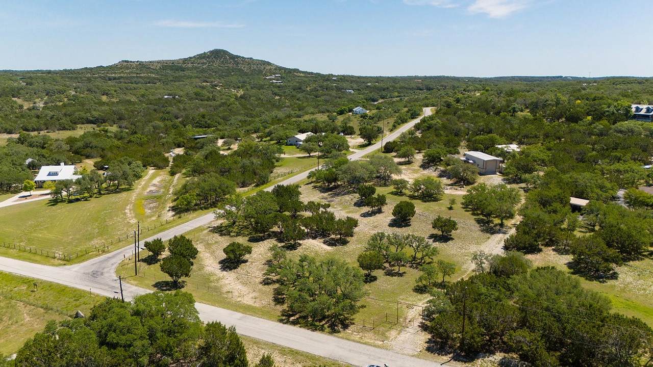 111 Ranch Circle Dr - Photo 1