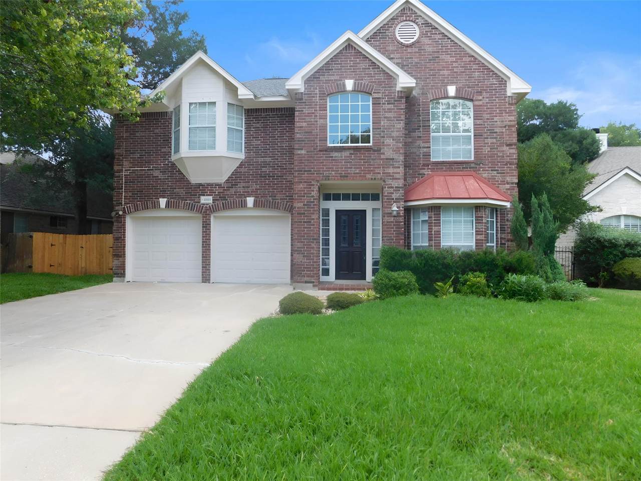 30003 Oakland Hills Dr - Photo 1