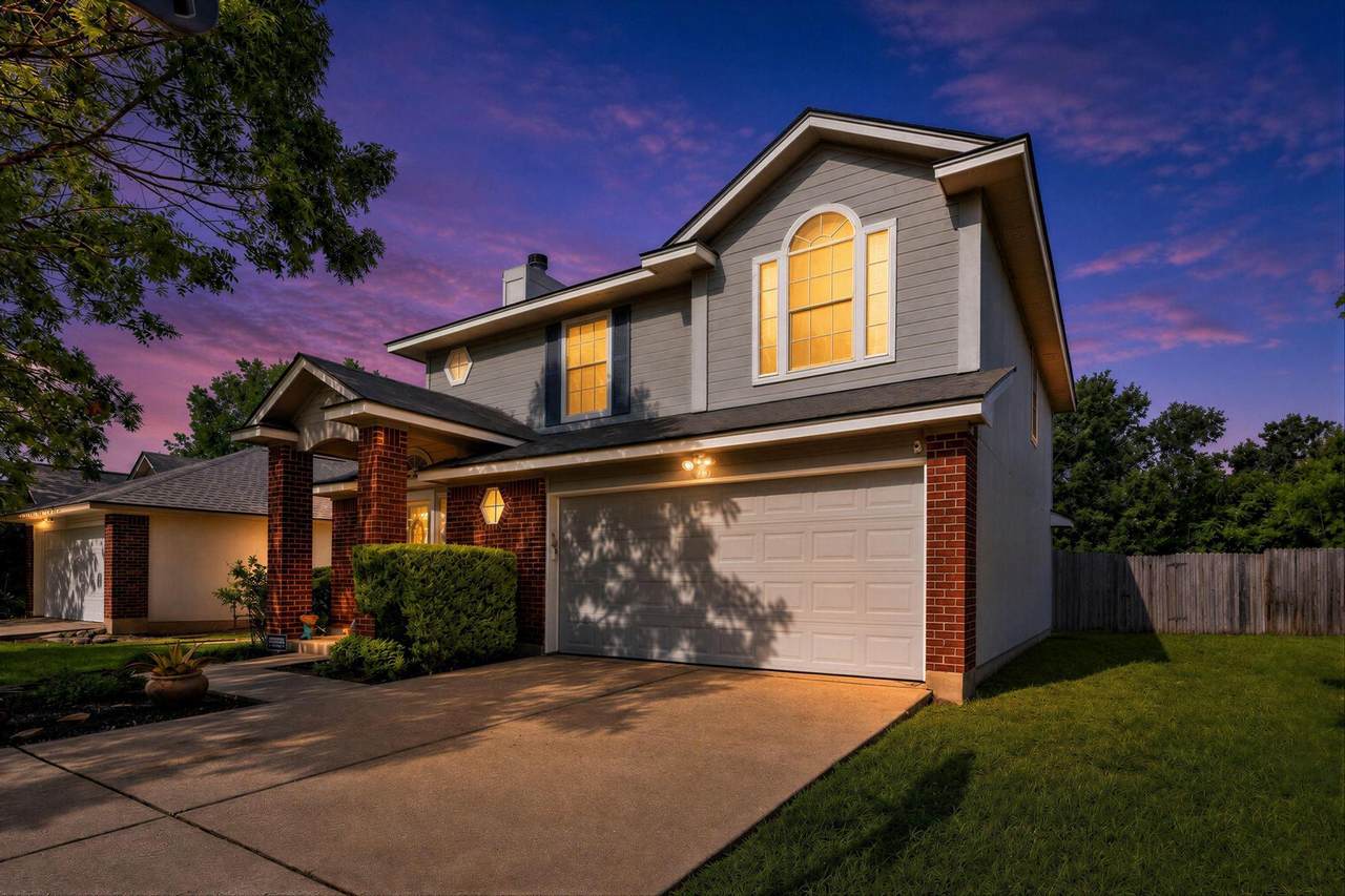 703 Sparkling Brook Ln - Photo 1