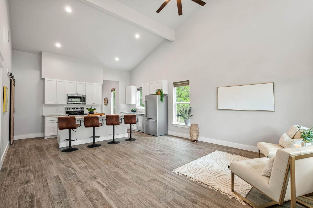 48 Wood Glen Dr - Photo 1