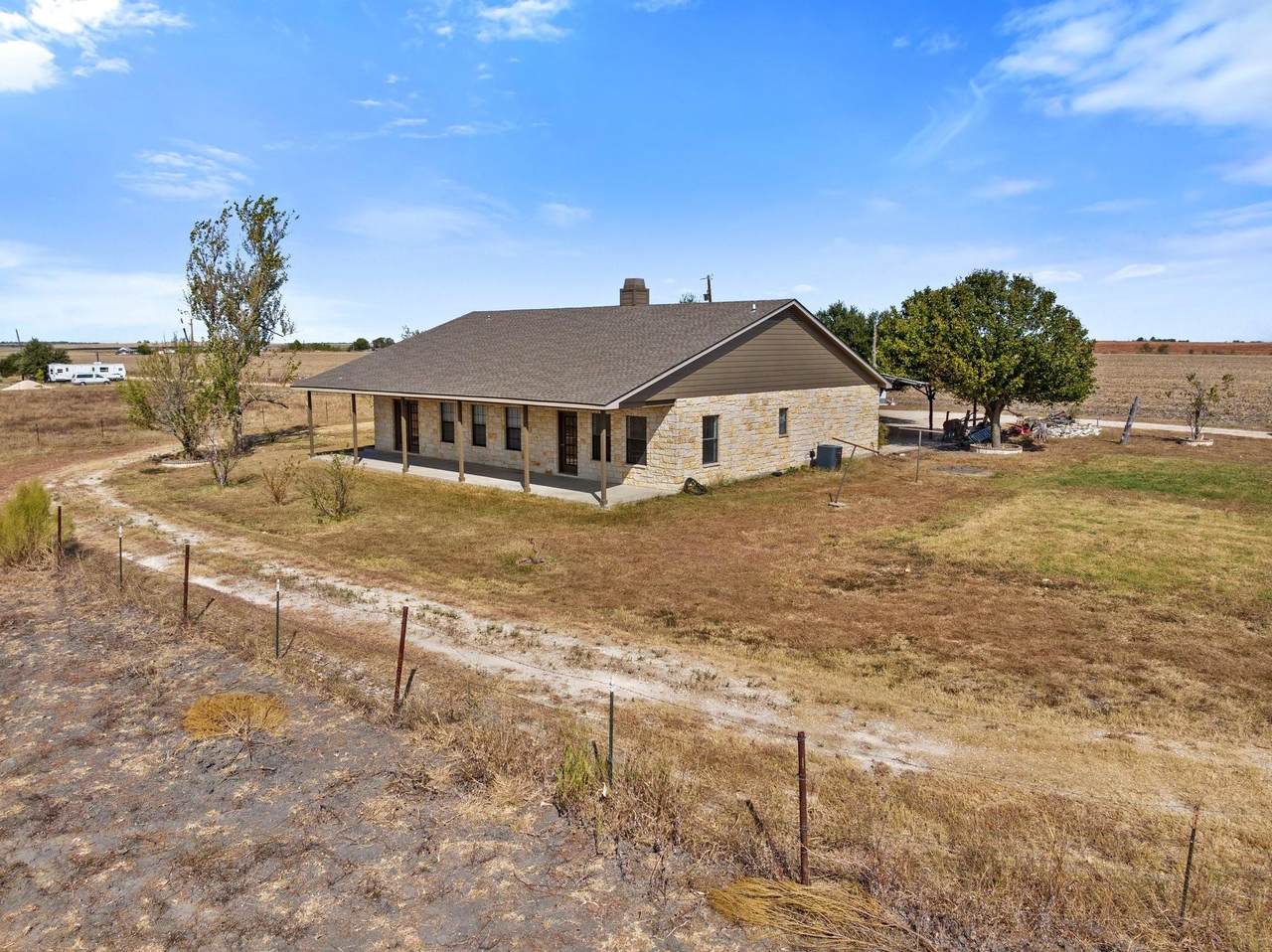 18319 Werchan Ln - Photo 1