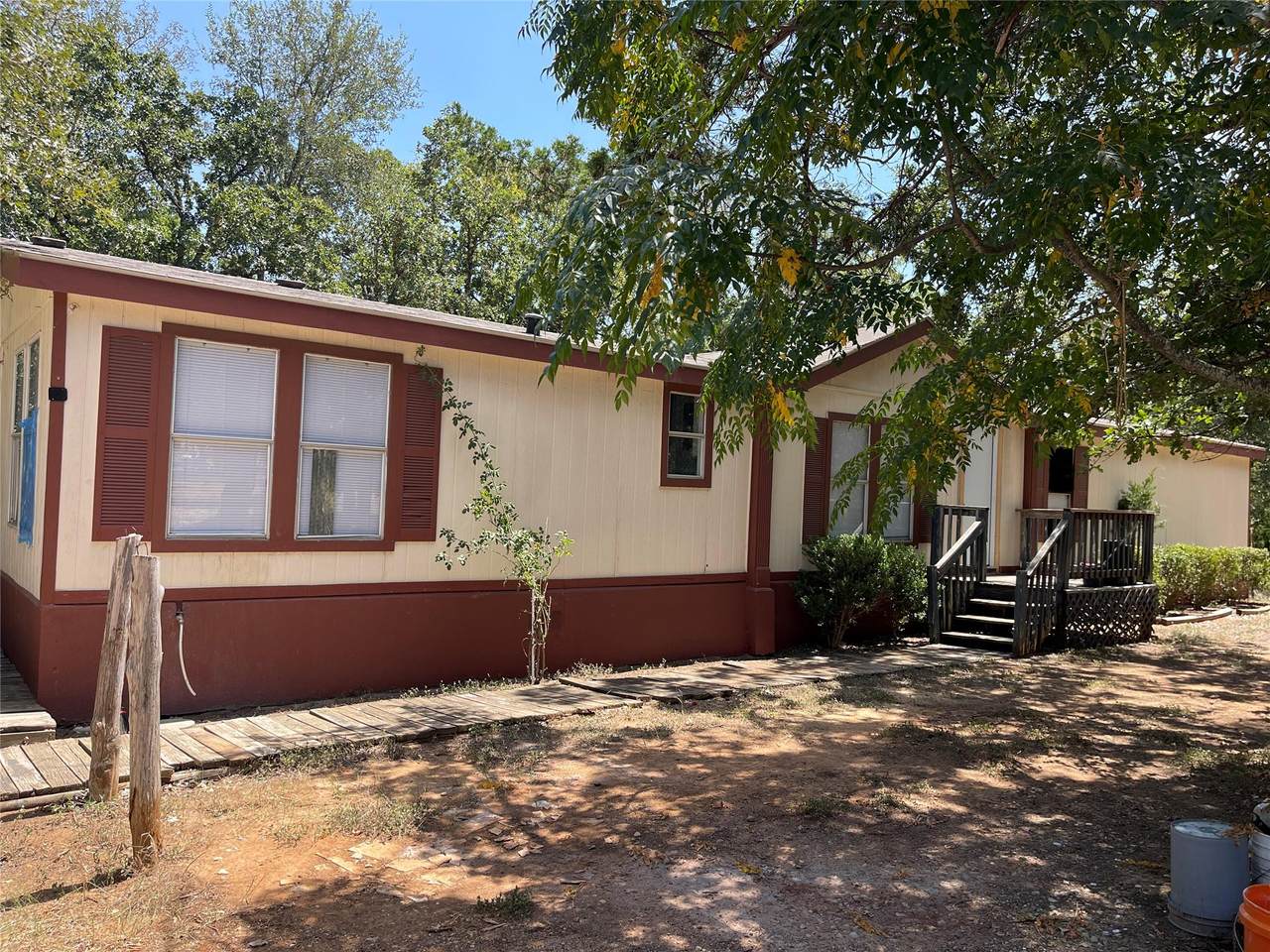 109 High View Ranch Dr - Photo 1