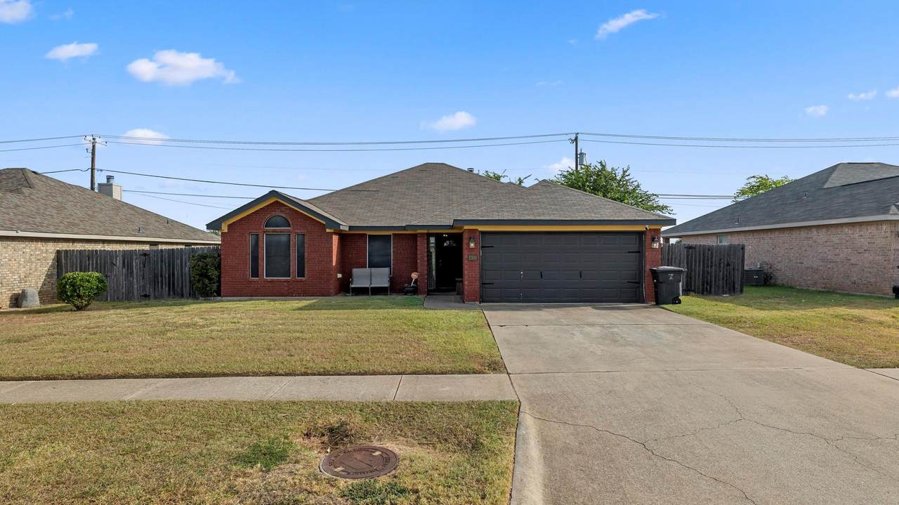 3301 Woodrow Dr - Photo 1