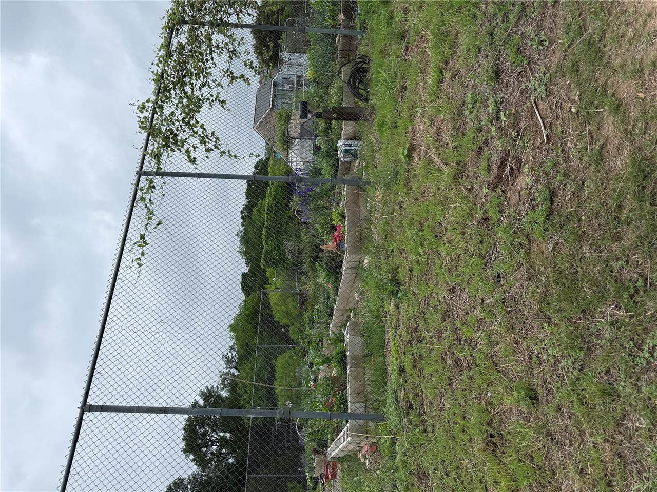 https://bt-photos.global.ssl.fastly.net/austin/1280_boomver_1_2577059-2.jpg
