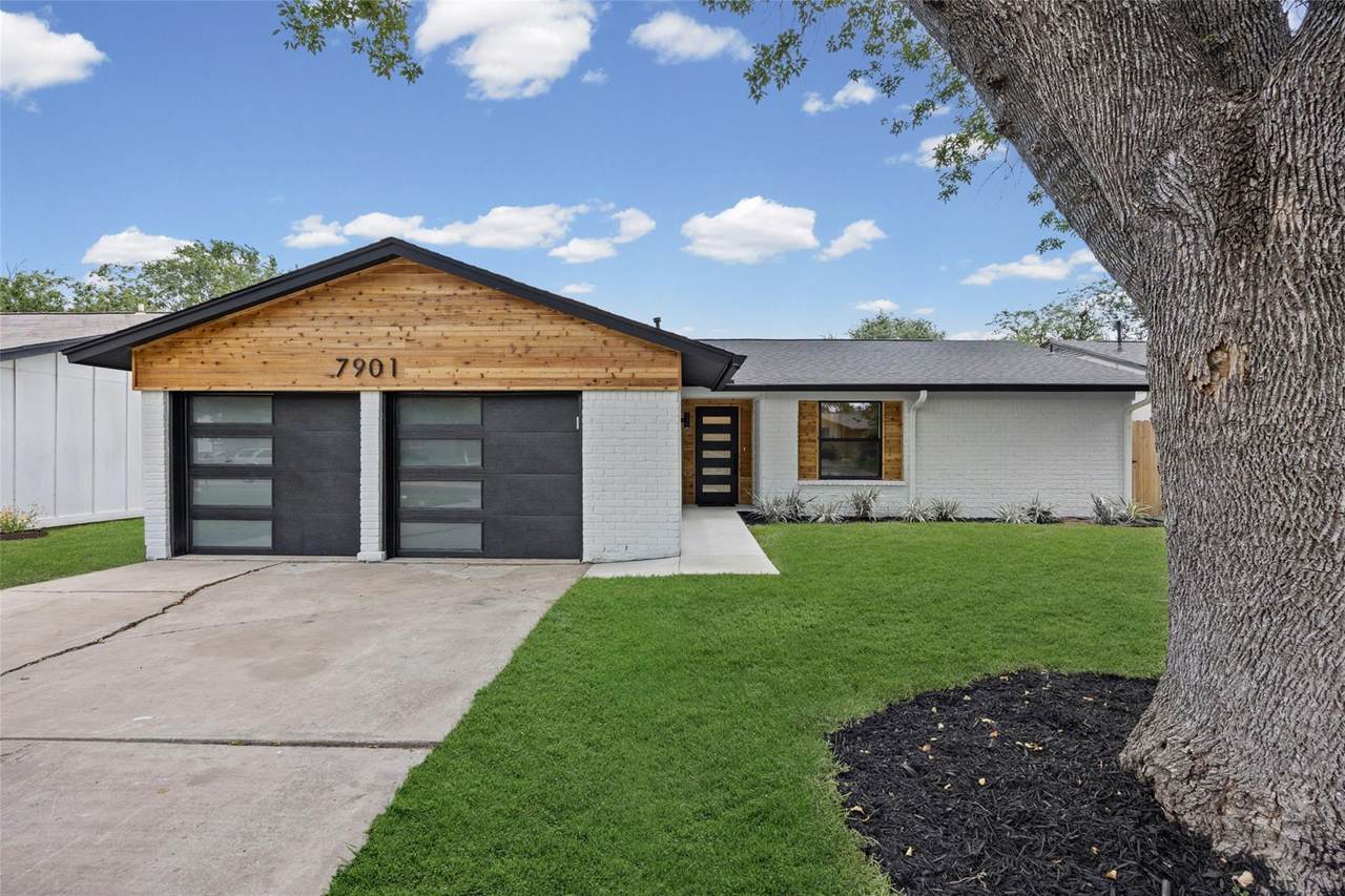 7901 Woodcroft Dr - Photo 1