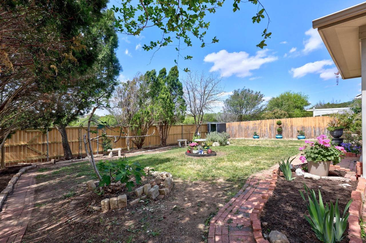 https://bt-photos.global.ssl.fastly.net/austin/1280_boomver_1_2638203-2.jpg