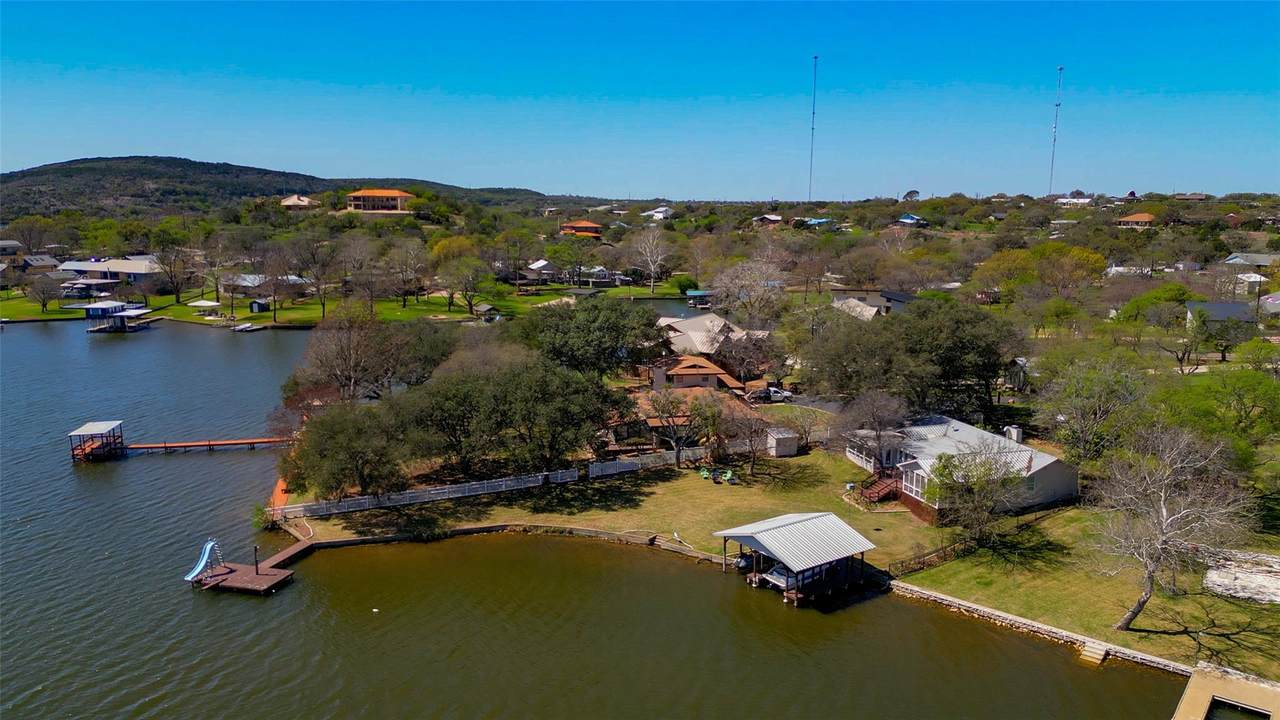 110 Bluebonnet Cir - Photo 1