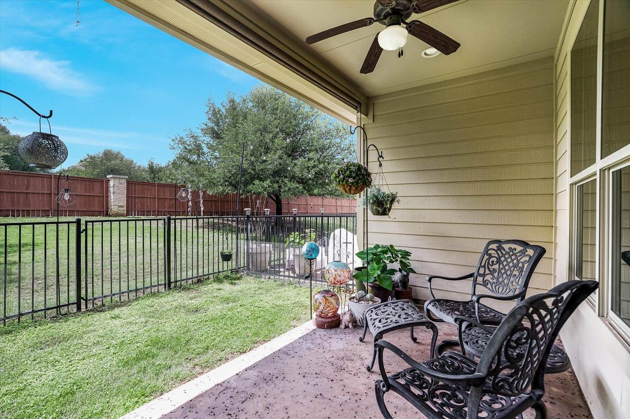 https://bt-photos.global.ssl.fastly.net/austin/1280_boomver_1_2639185-2.jpg