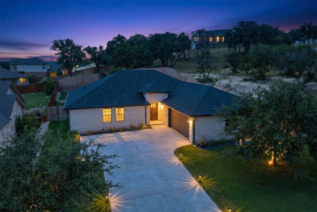 1412 Adam Ave - Photo 1
