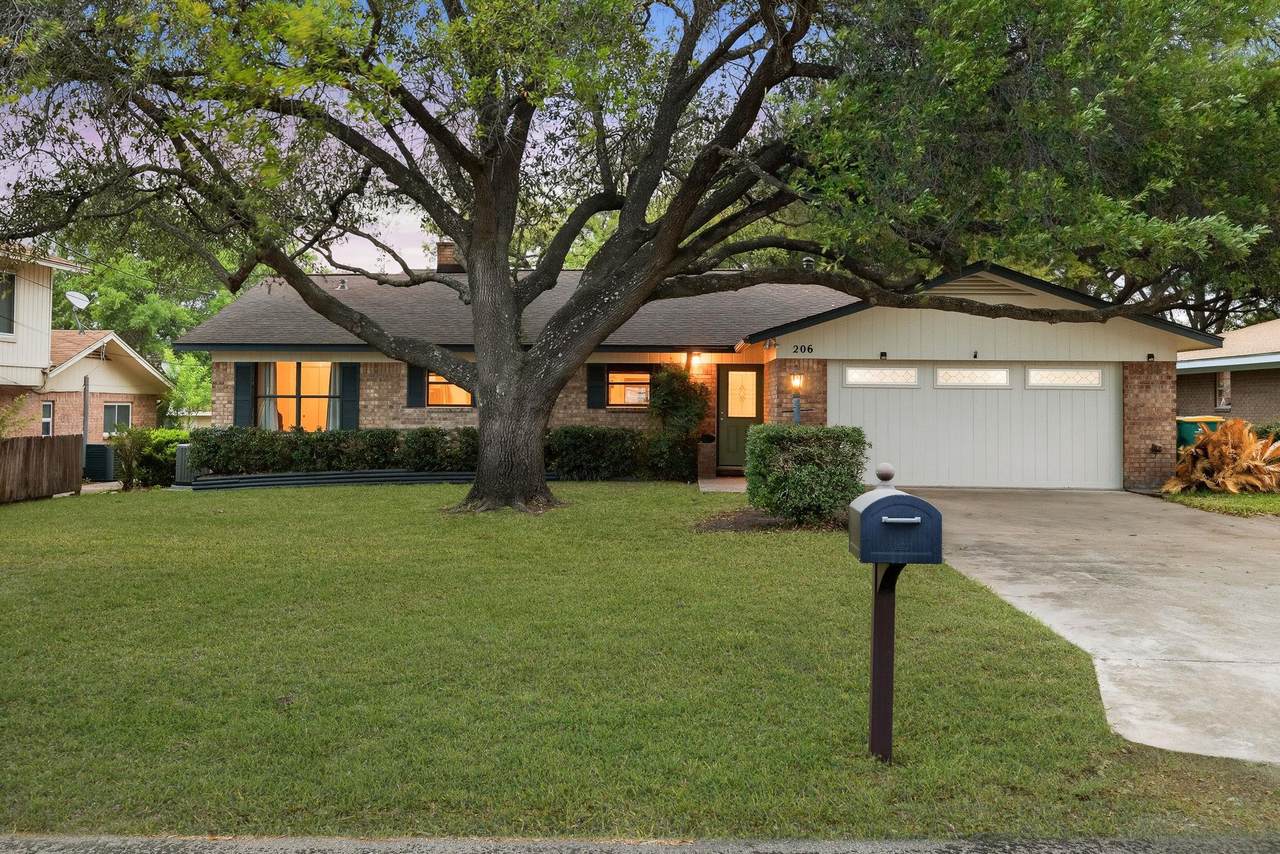 206 E Pheasant Rd - Photo 1