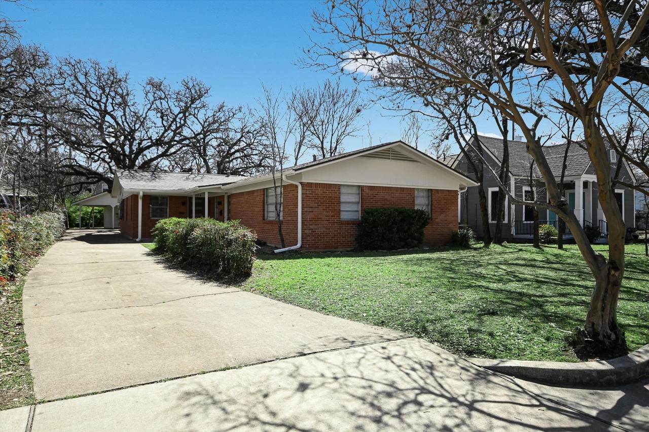 3203 Lafayette Ave - Photo 1
