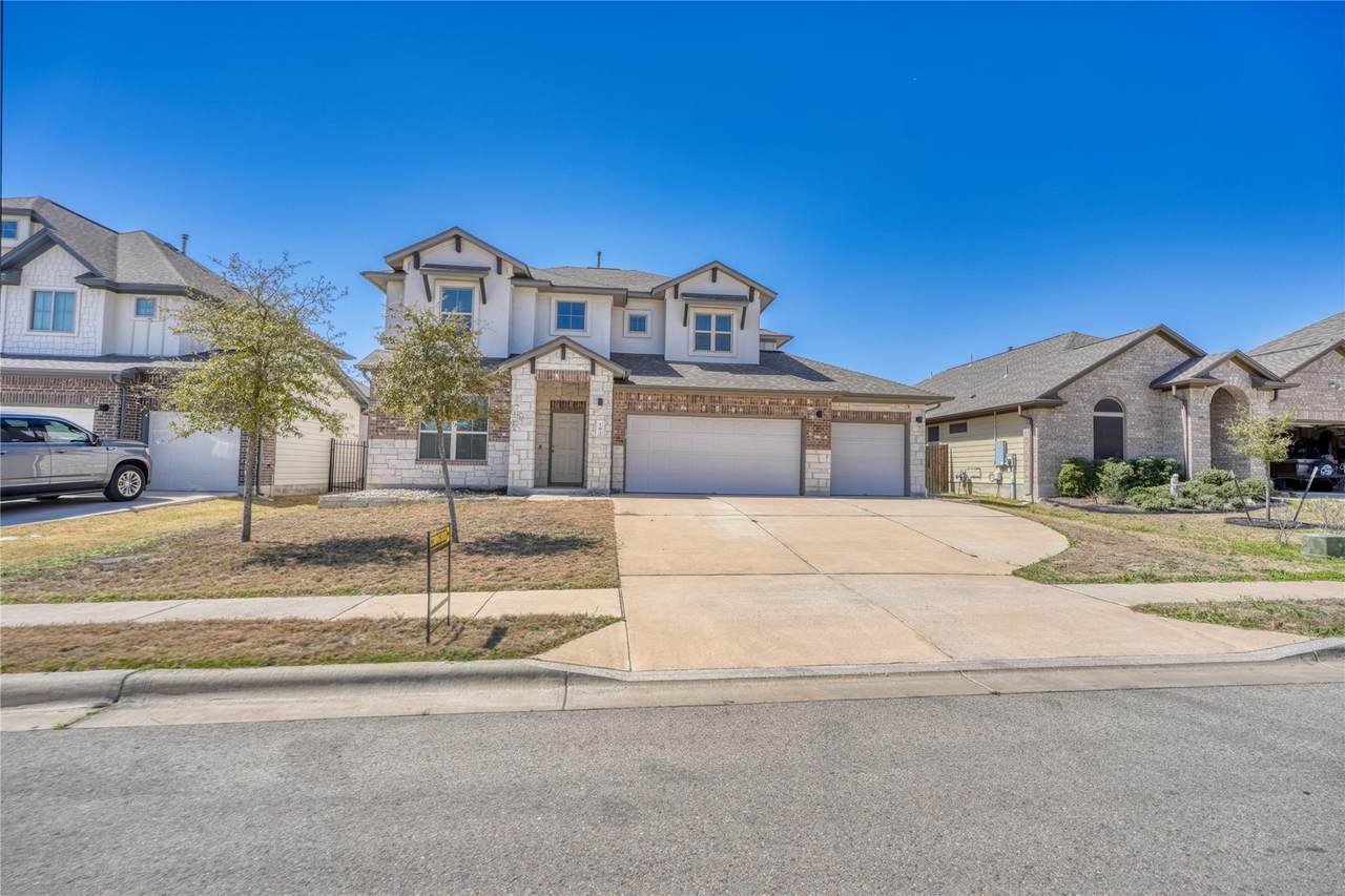 183 Concho Creek Loop - Photo 1