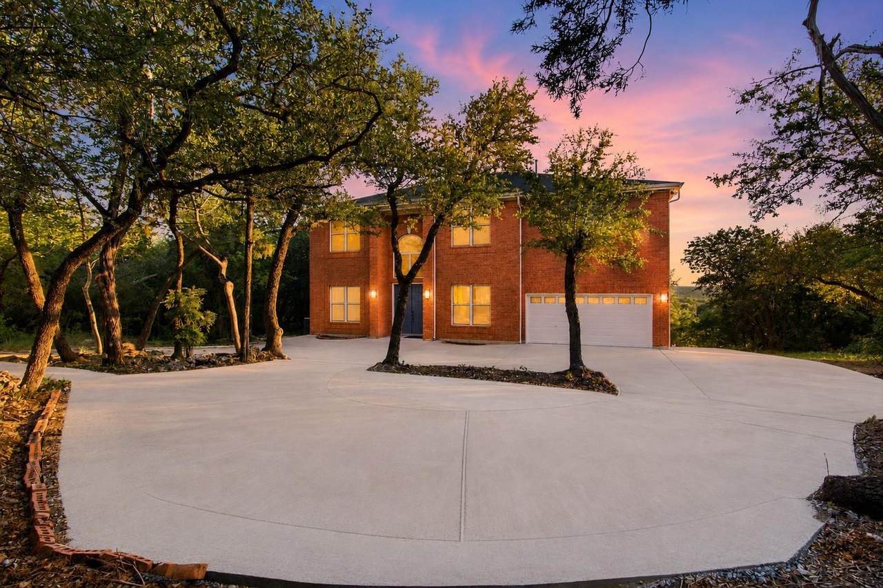8204 Texas Plume Rd - Photo 1