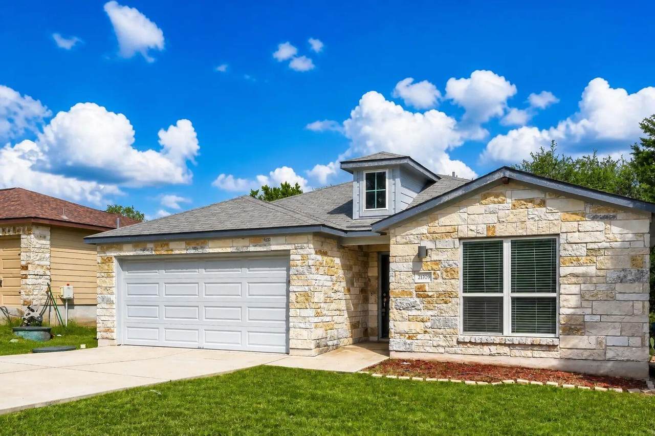 21709 Crystal Way - Photo 1