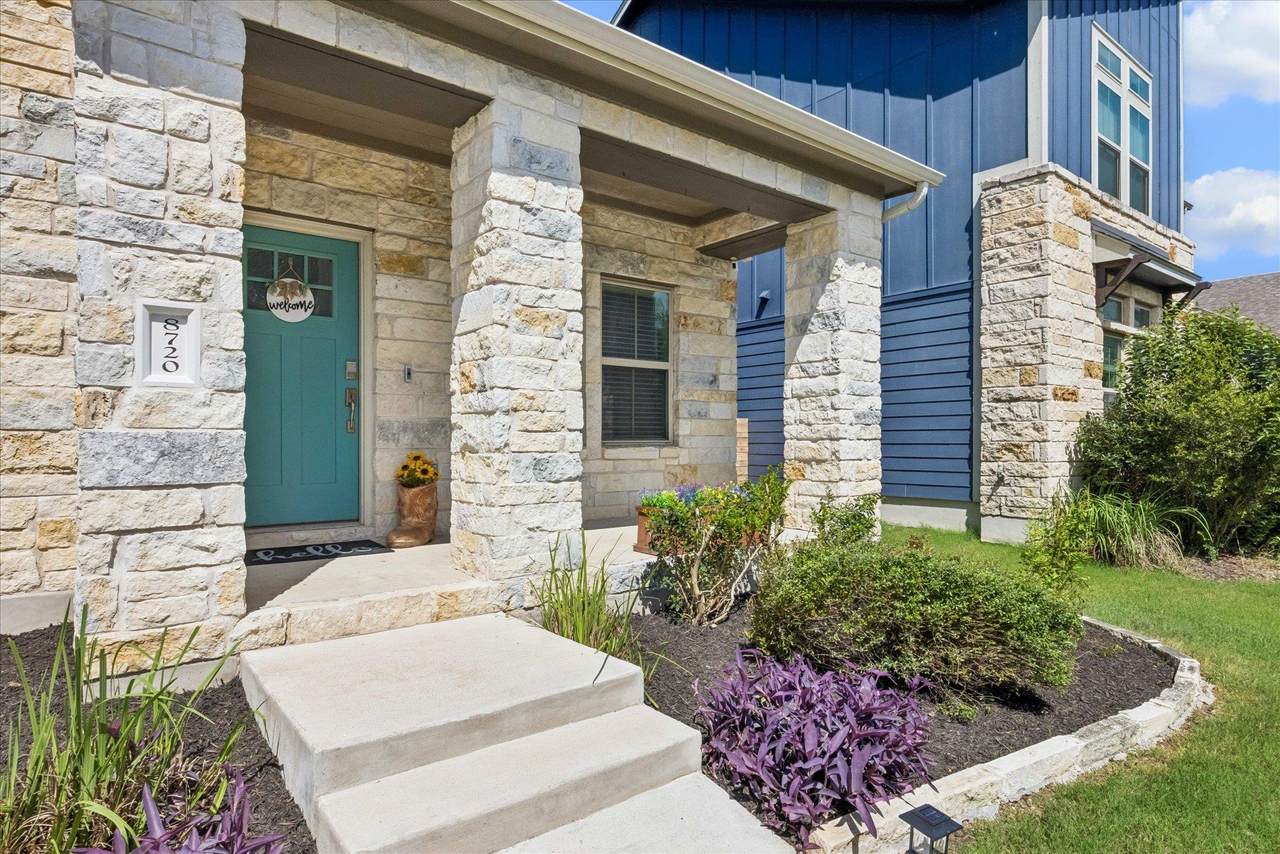 8720 Mina Dr - Photo 1