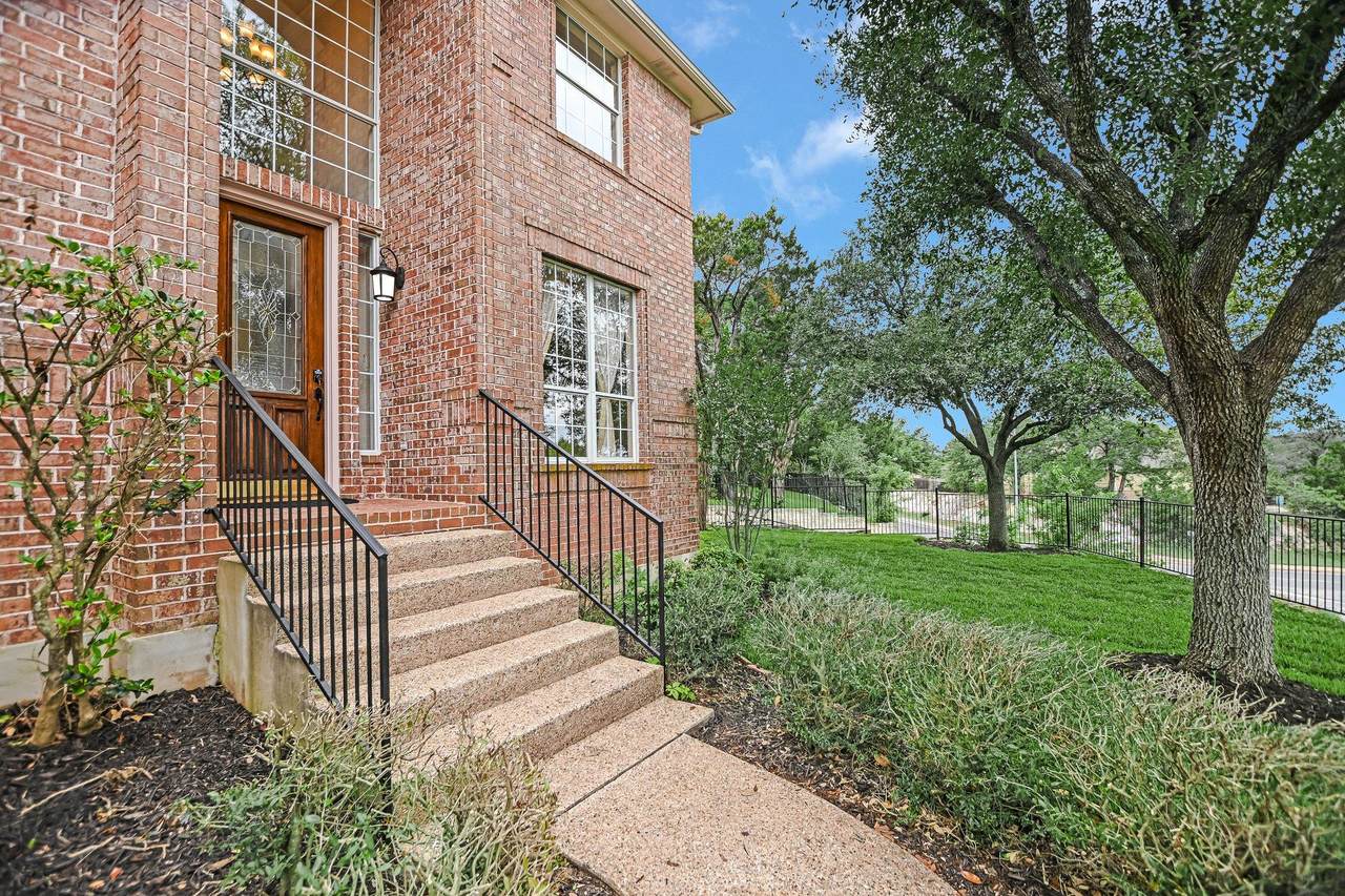 10201 Spicewood Mesa - Photo 1