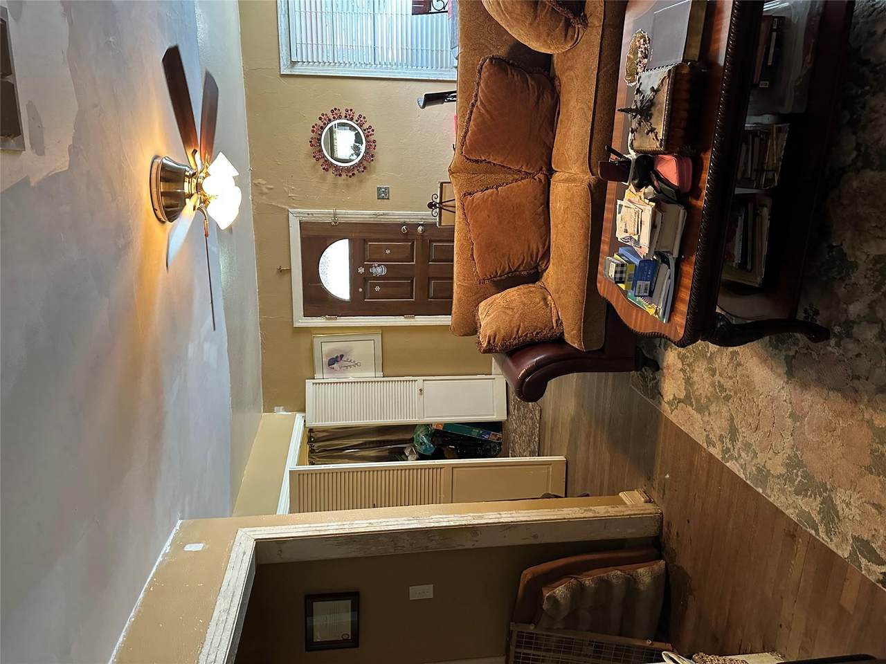 https://bt-photos.global.ssl.fastly.net/austin/1280_boomver_1_2770386-2.jpg