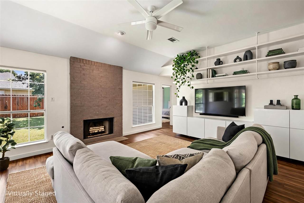 2305 Willow Way - Photo 1