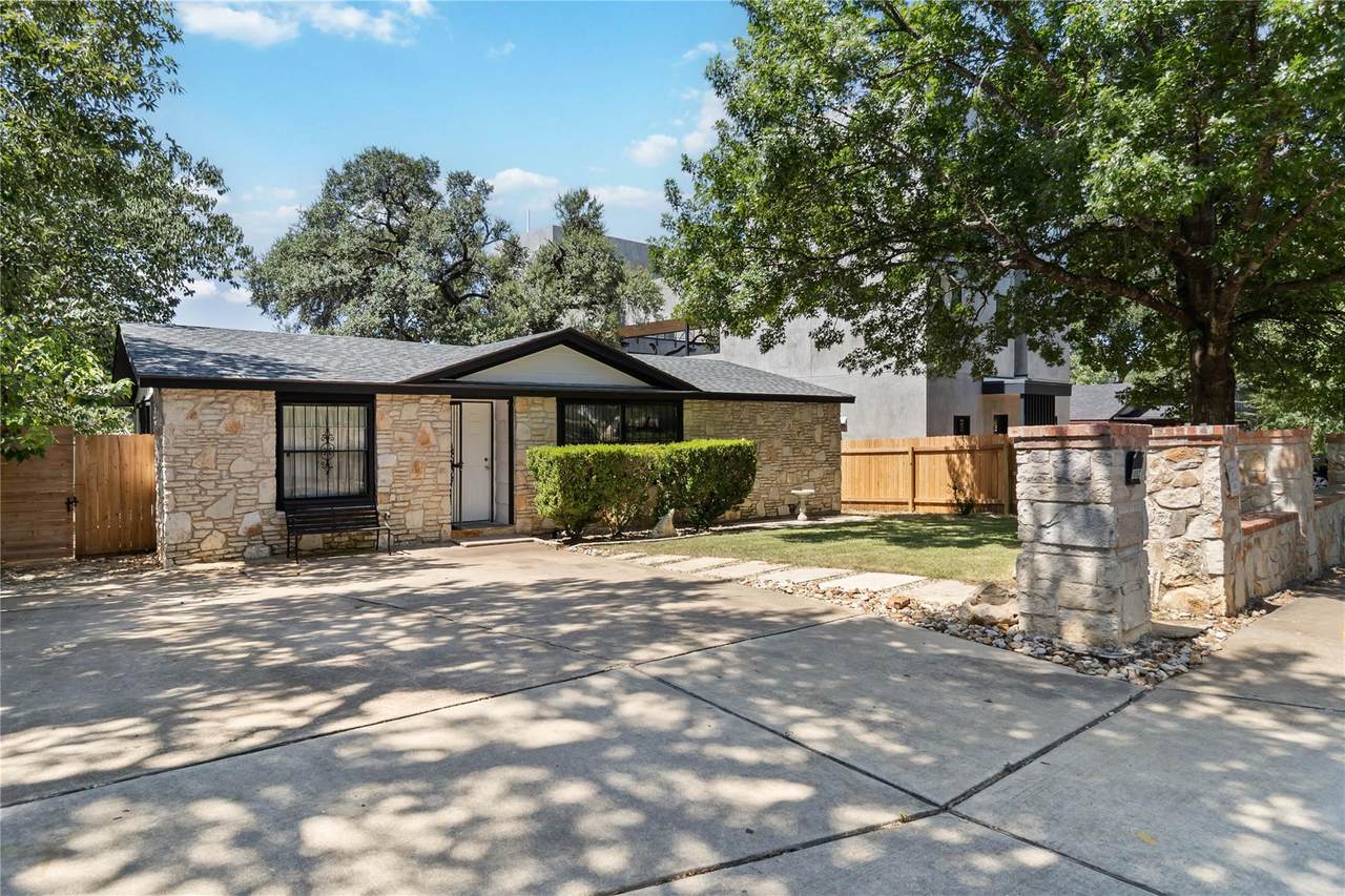 1002 Walter St - Photo 1