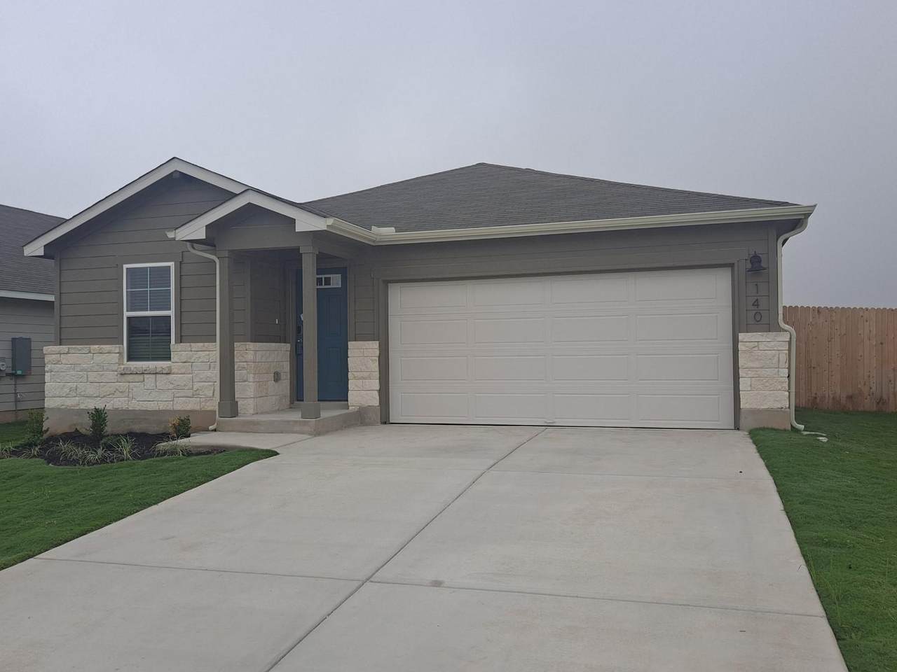 140 Honey Bee Rd - Photo 1