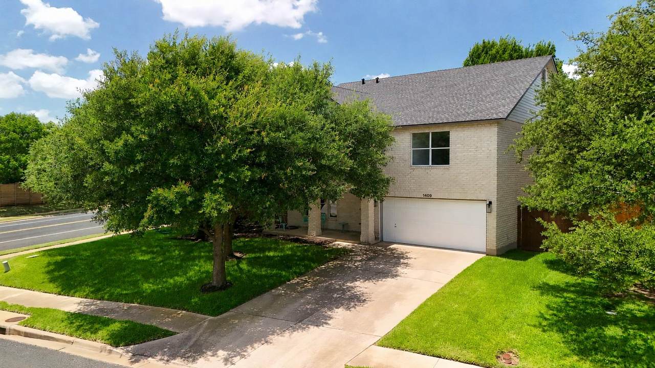 1409 Chalk Ln - Photo 1
