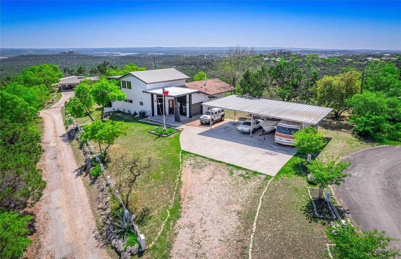 8412 Rock Cliff Dr - Photo 1