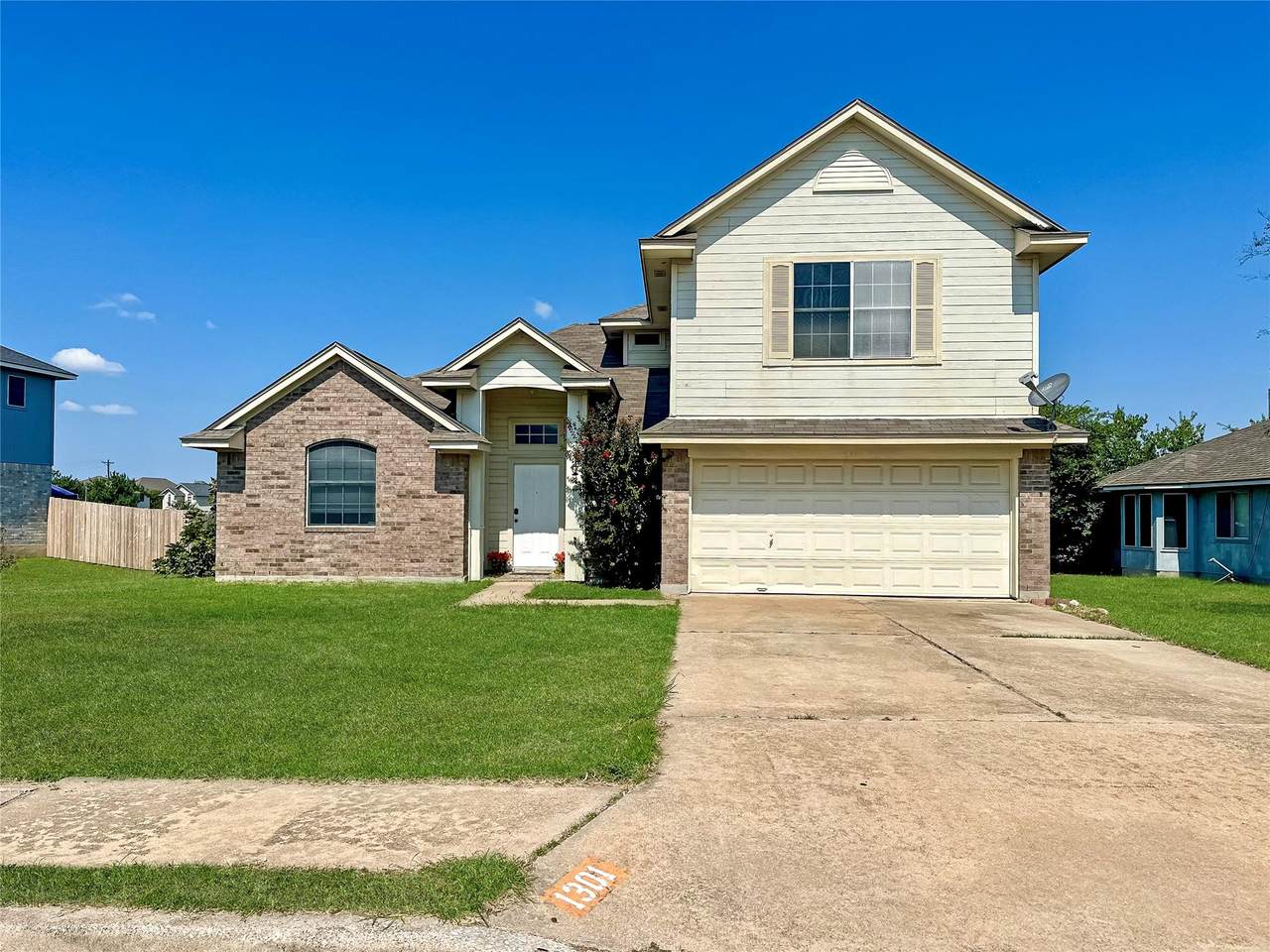 1301 Waterfall Ave - Photo 1