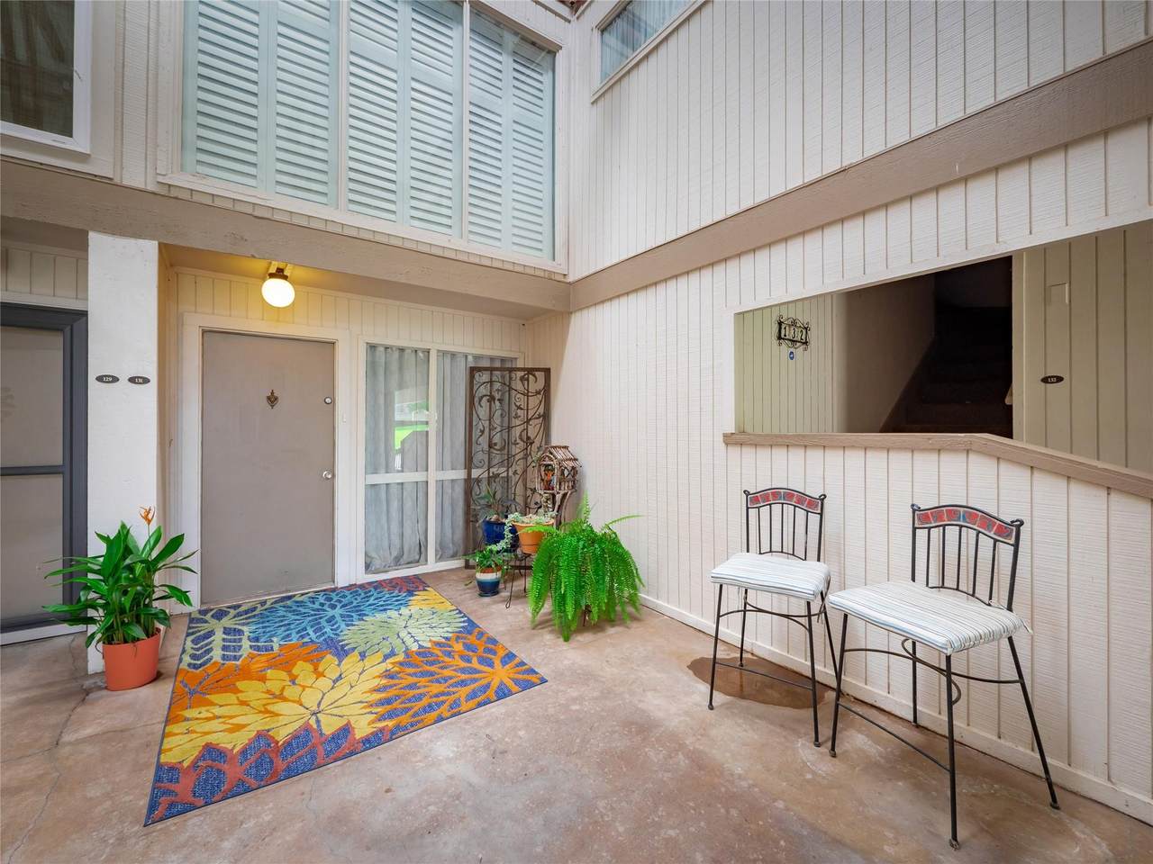 304 Hi There - Photo 1