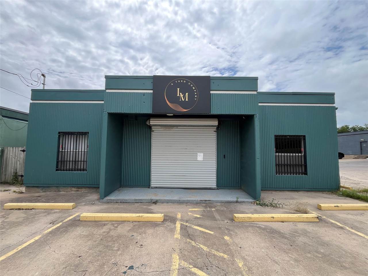 513 Thompson Ln - Photo 1