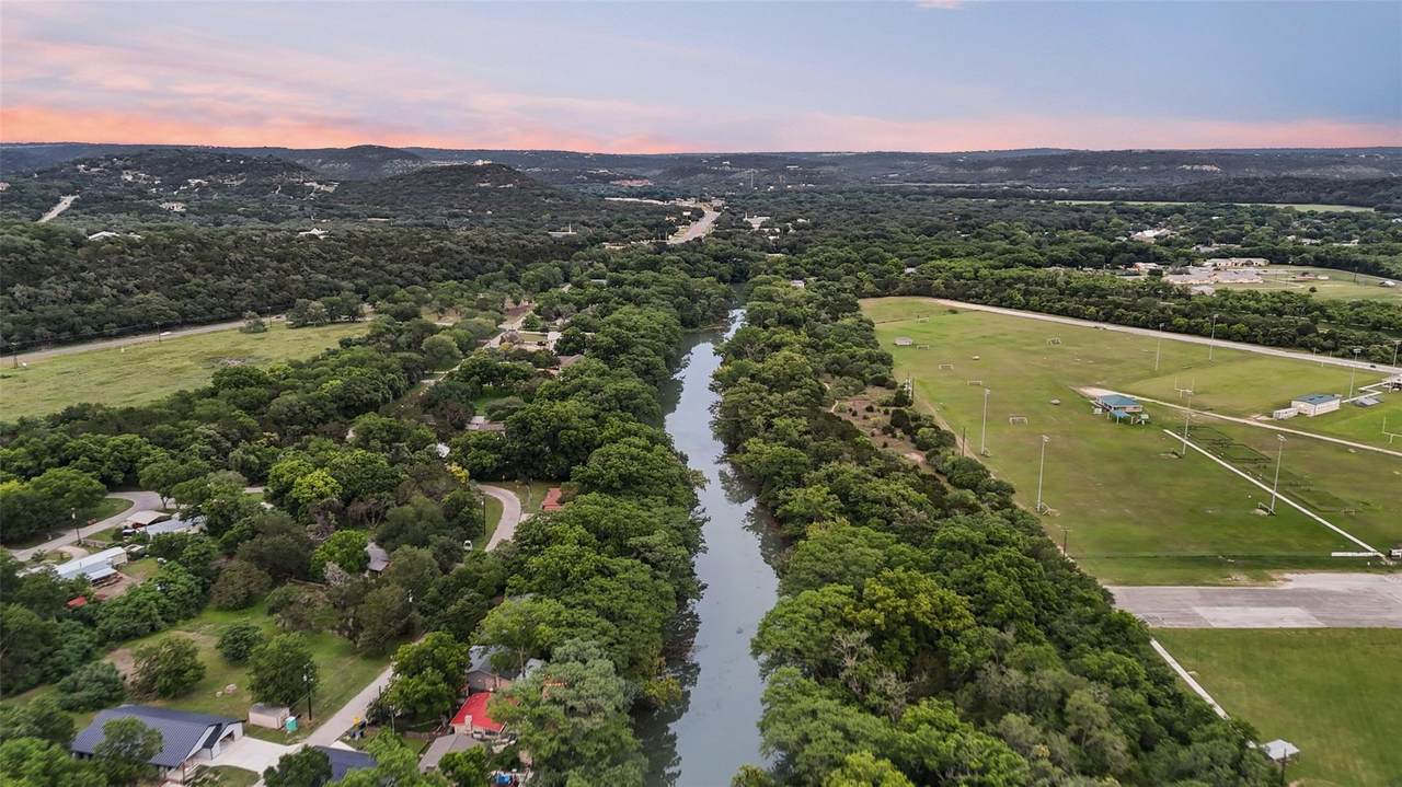 https://bt-photos.global.ssl.fastly.net/austin/1280_boomver_1_2839522-2.jpg