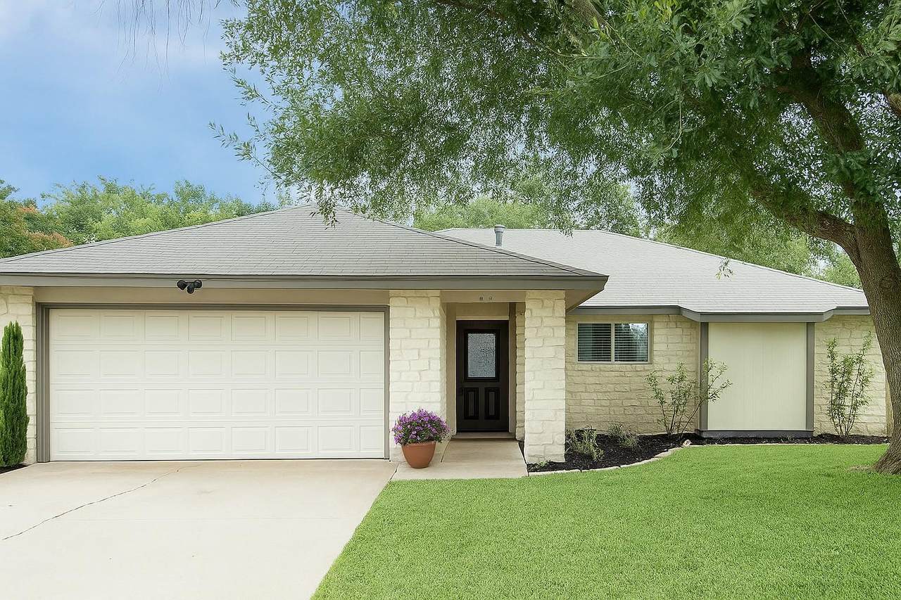 910 Garden View Dr - Photo 1