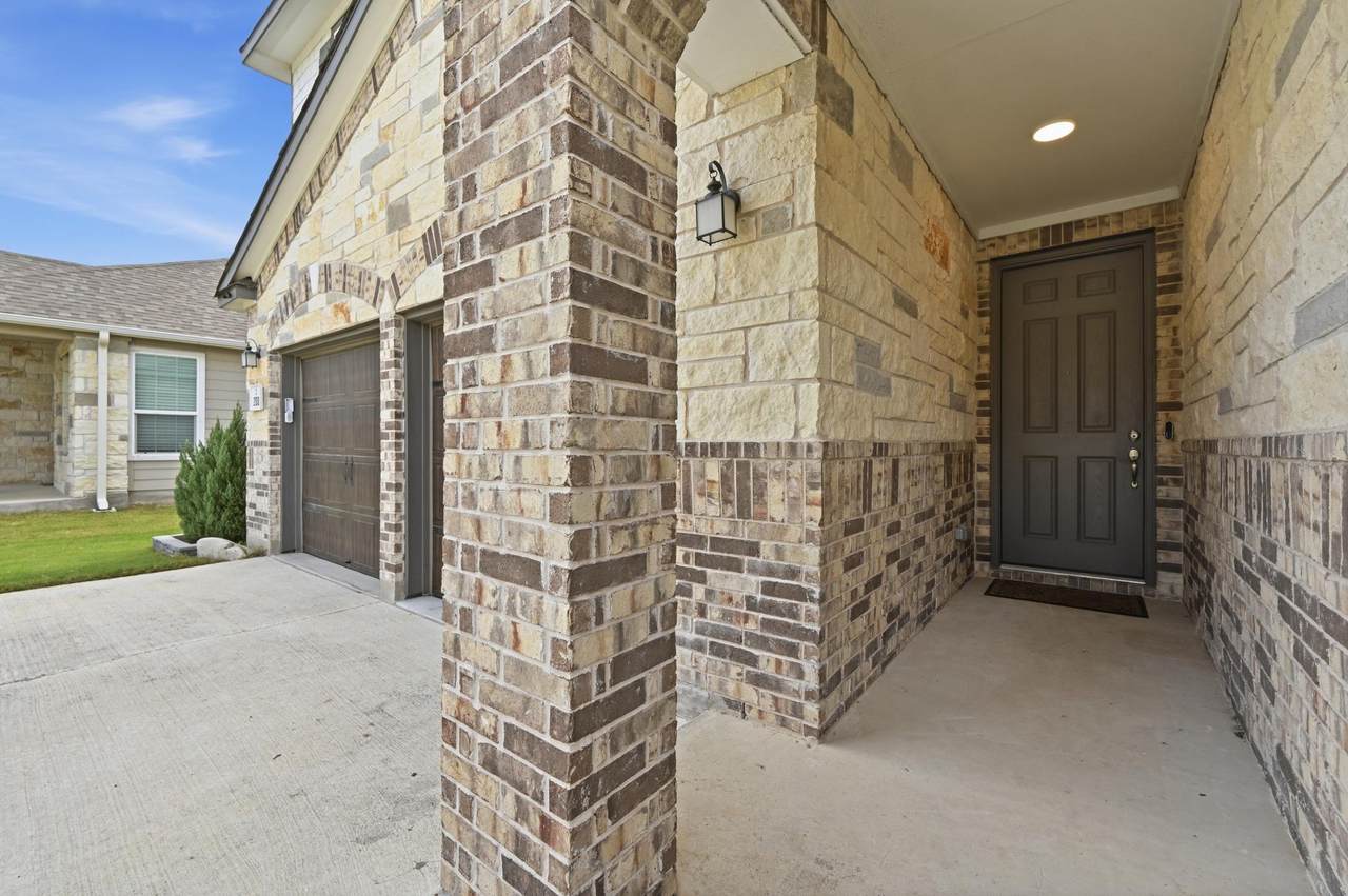 https://bt-photos.global.ssl.fastly.net/austin/1280_boomver_1_2869055-2.jpg