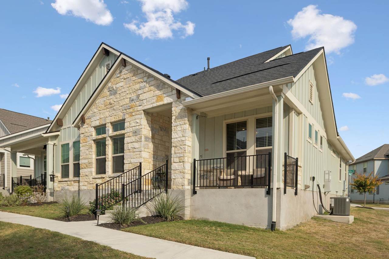 105 Lafitte Dr - Photo 1