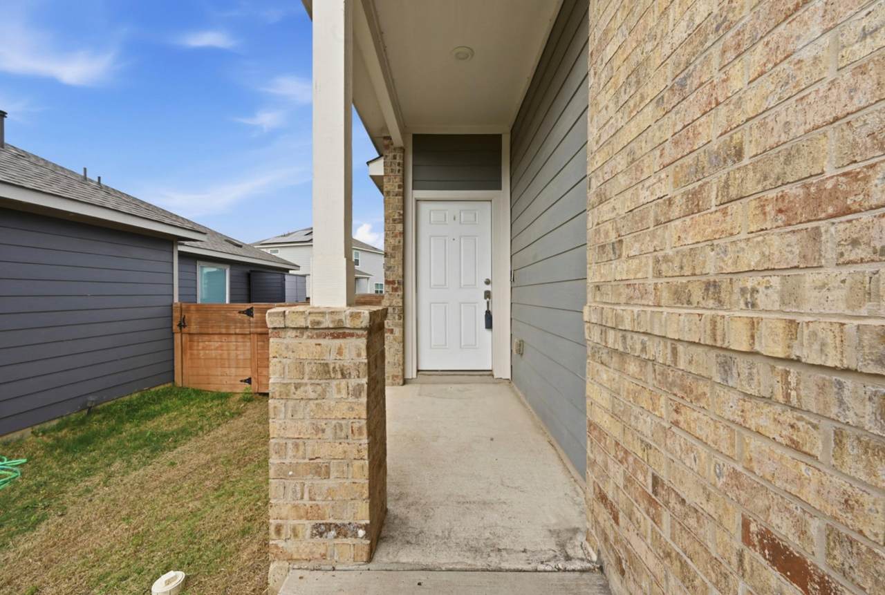 https://bt-photos.global.ssl.fastly.net/austin/1280_boomver_1_2888922-2.jpg