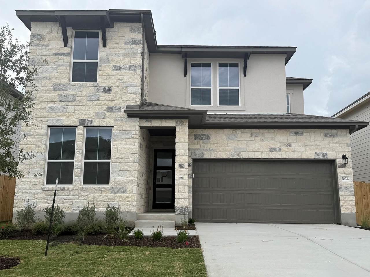 10708 Worth Lane - Photo 1