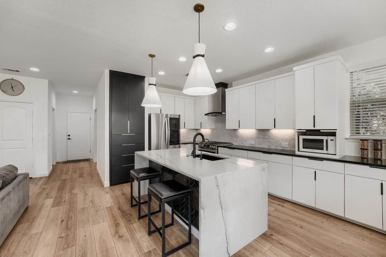 10412 Turnbull Loop - Photo 1