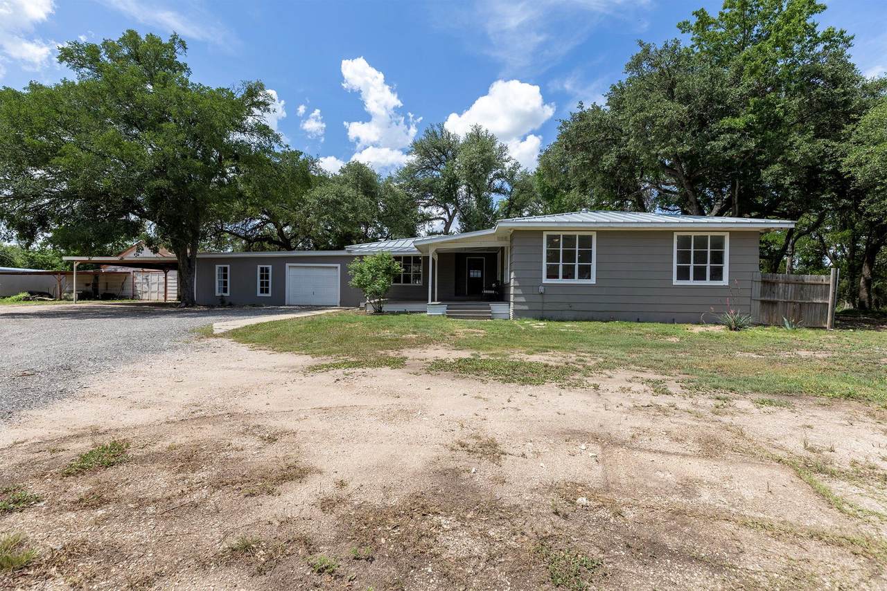 7600 Ranch Road 1869 - Photo 1