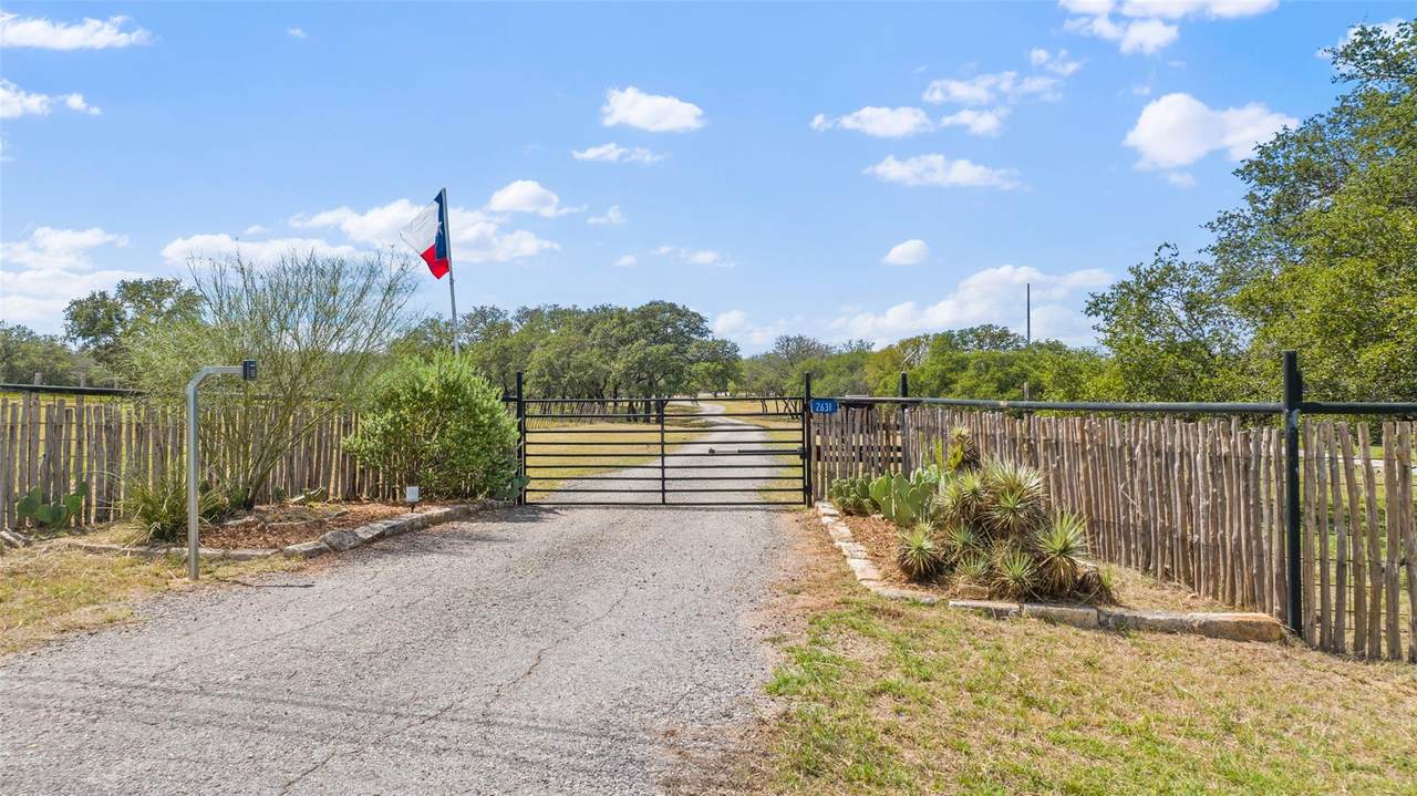 2631 Us Hwy 281 - Photo 1
