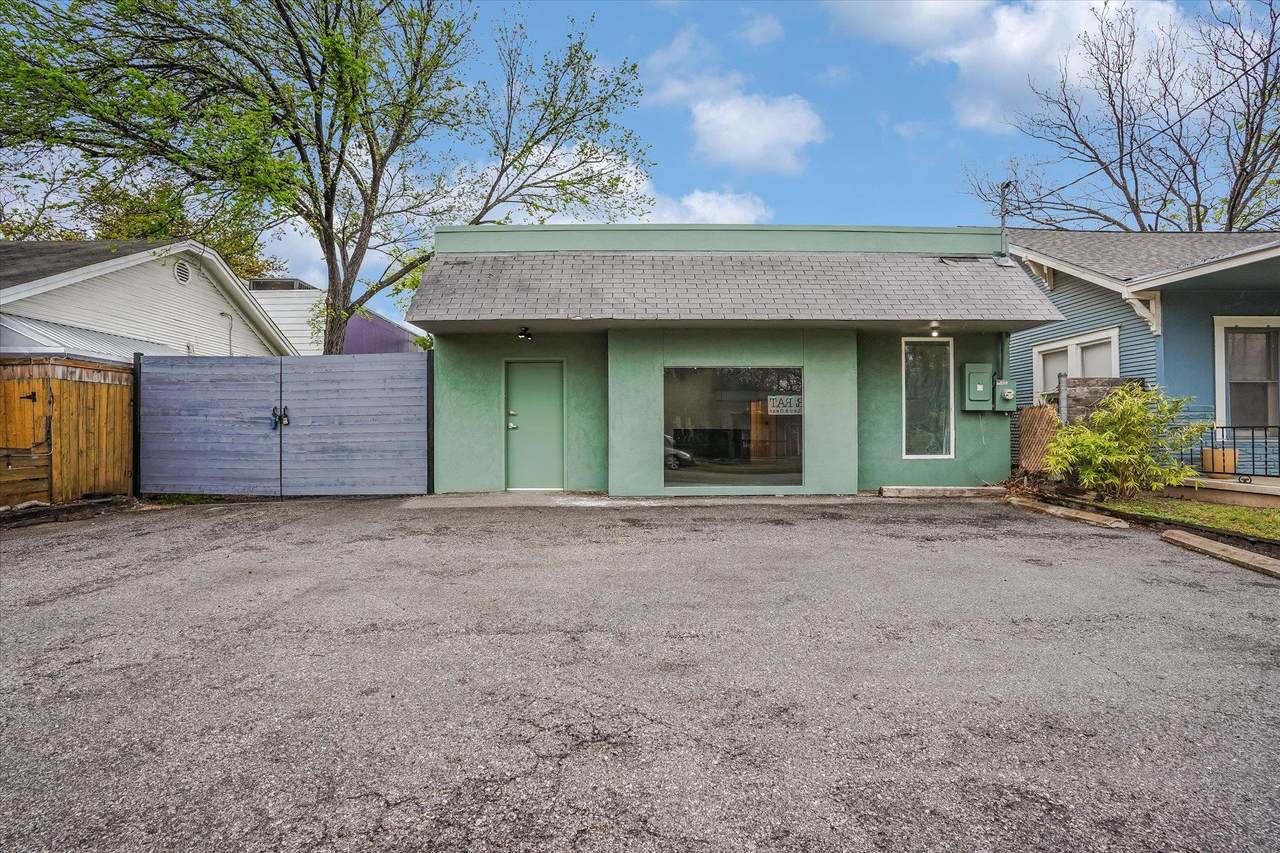 2602 Cesar Chavez St - Photo 1
