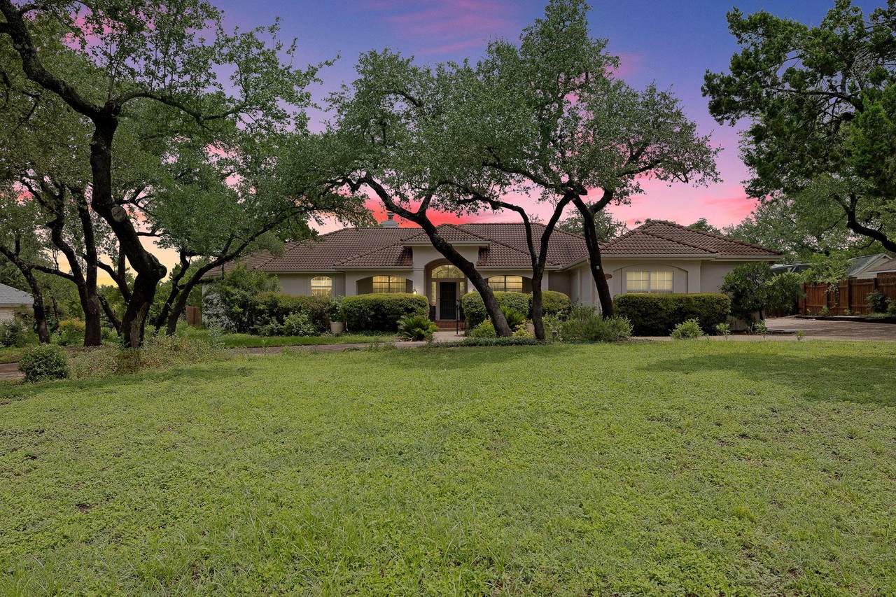9608 Streamside Dr - Photo 1