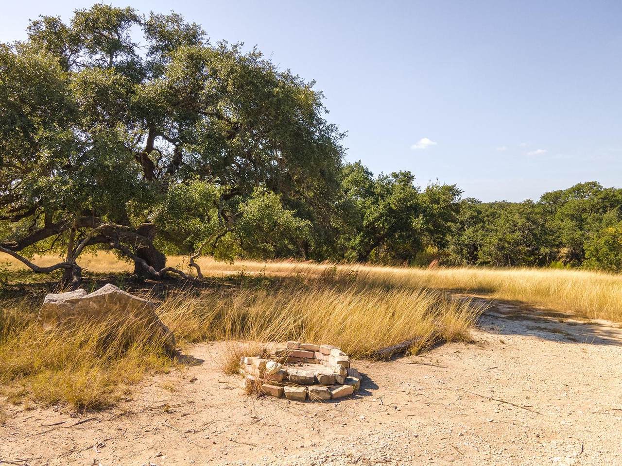 140 Lantana Dr - Photo 1